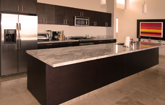Kitchen in a 3 Bedroom Cascadas de Pedregal CondoB